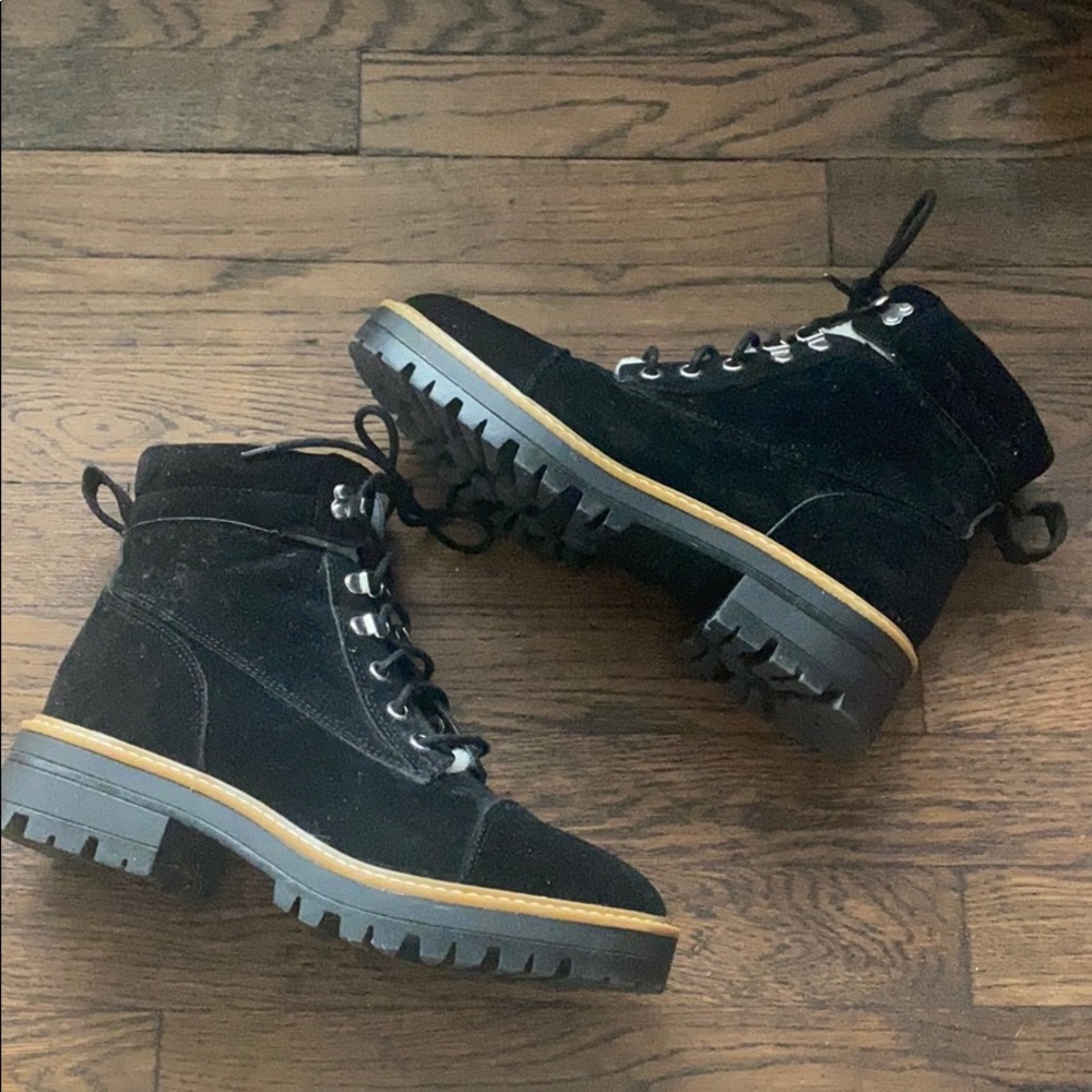 Time and Tru black hiker boots